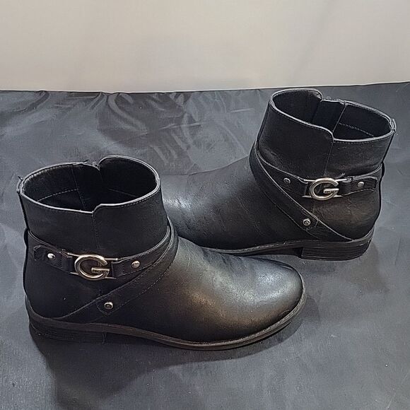 G BY GUESS ROUND TOE ZIP CLOSURE ANKLE BOOT - Picture 11 of 16